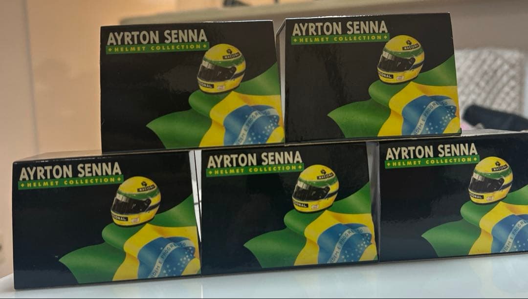 1/8 ミニチャンプス アイルトンセナ ヘルメット 5個セット+ セナフィギュア