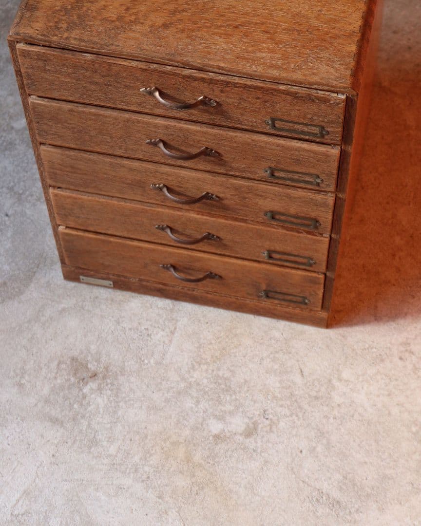 12/6(土)まで値下げ中　楢(ナラ)材の5杯小引き出し 収納棚 アンティーク