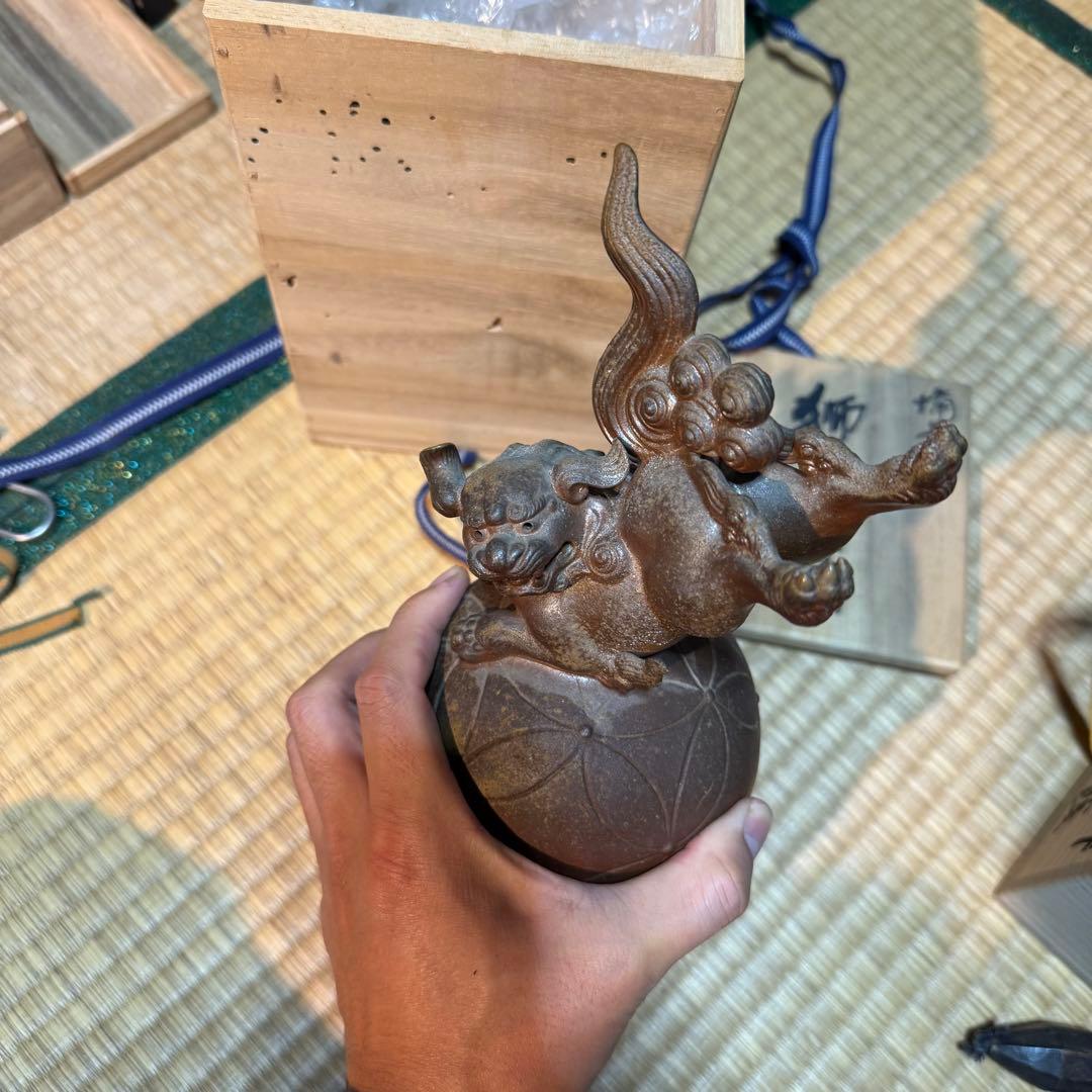 備前焼　獅子　共箱
