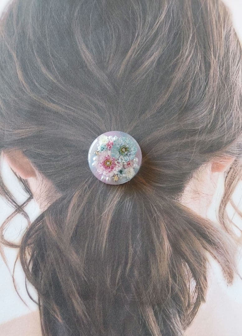 【1735】レジン　マトリカリア　ヘアゴム　ポニーフック　ブロ―チ　ハンドメイド