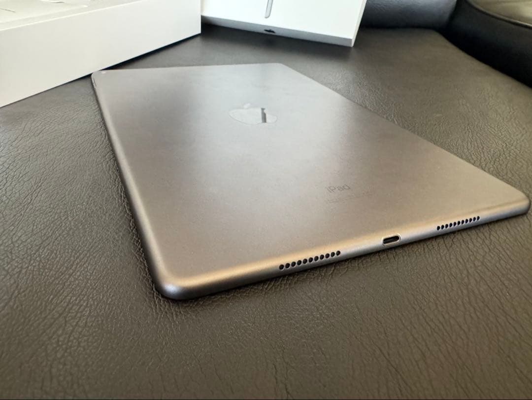 iPad Air 第3世代　64GB Wi-Fiモデル　美品　スペースグレイ