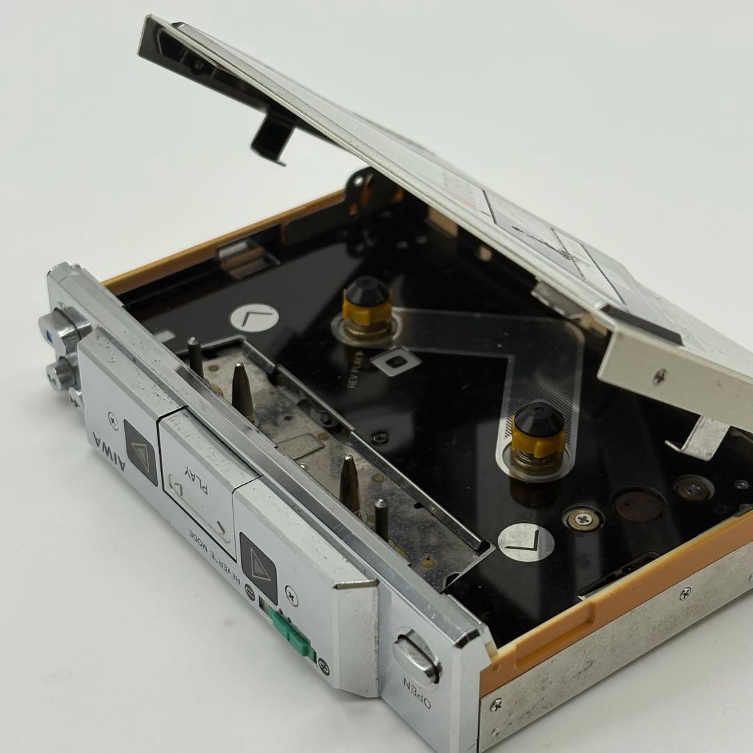 AIWA カセットプレーヤー HS-P9 ジャンク品 やや傷や汚れあり