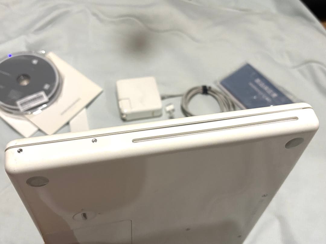 ★MacBookホワイトcore2duo a1181Linux Mint DVD