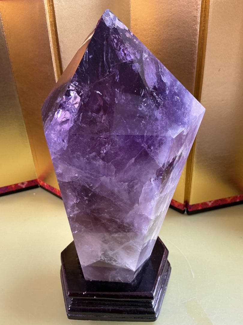 特大　虹入りアメジスト6角柱　アメジスト6角柱　観賞石