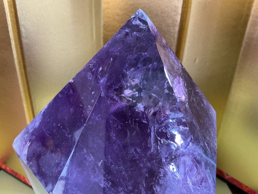 特大　虹入りアメジスト6角柱　アメジスト6角柱　観賞石