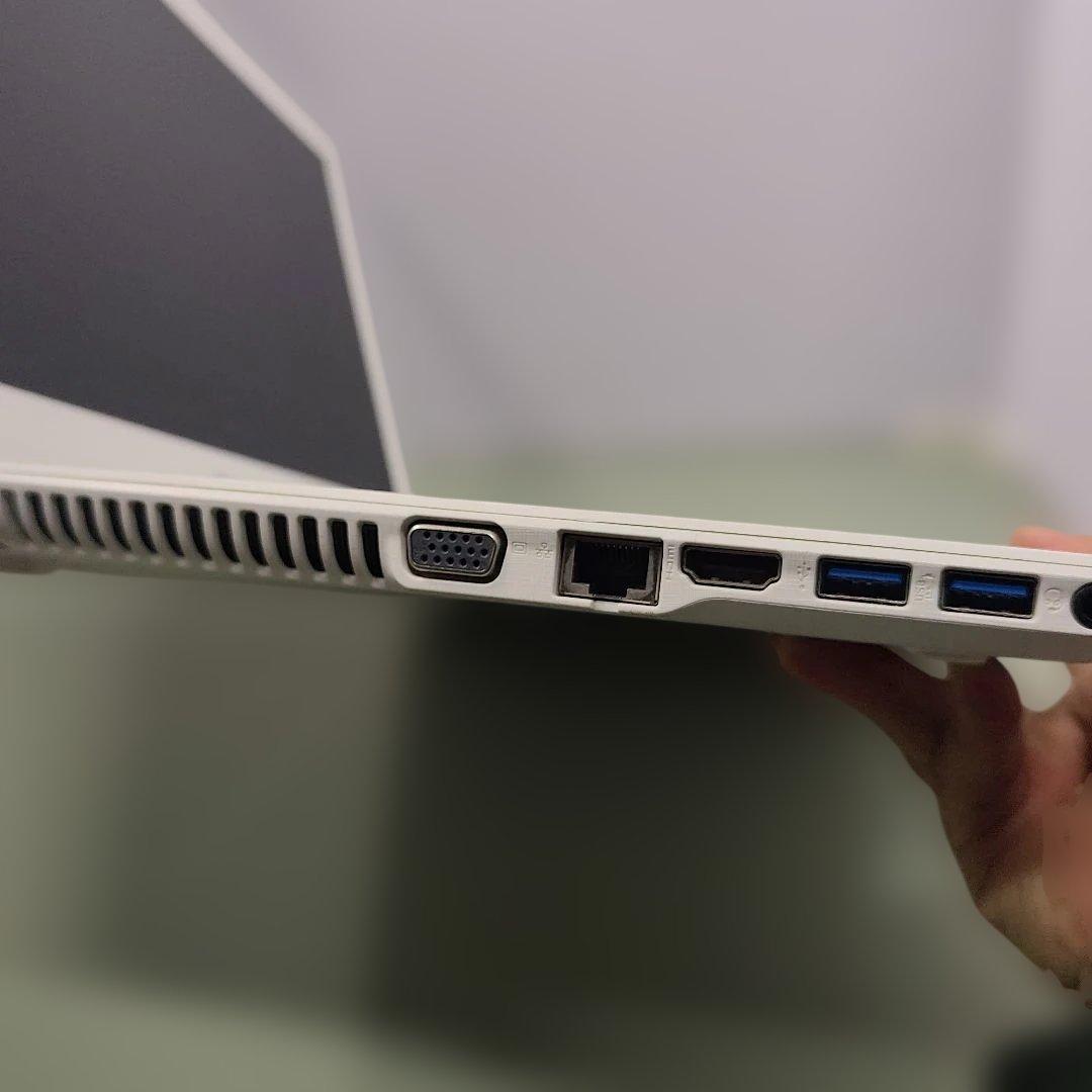 Windows11　オフィス付き　爆速SSD搭載 極美品 メモリー8GB