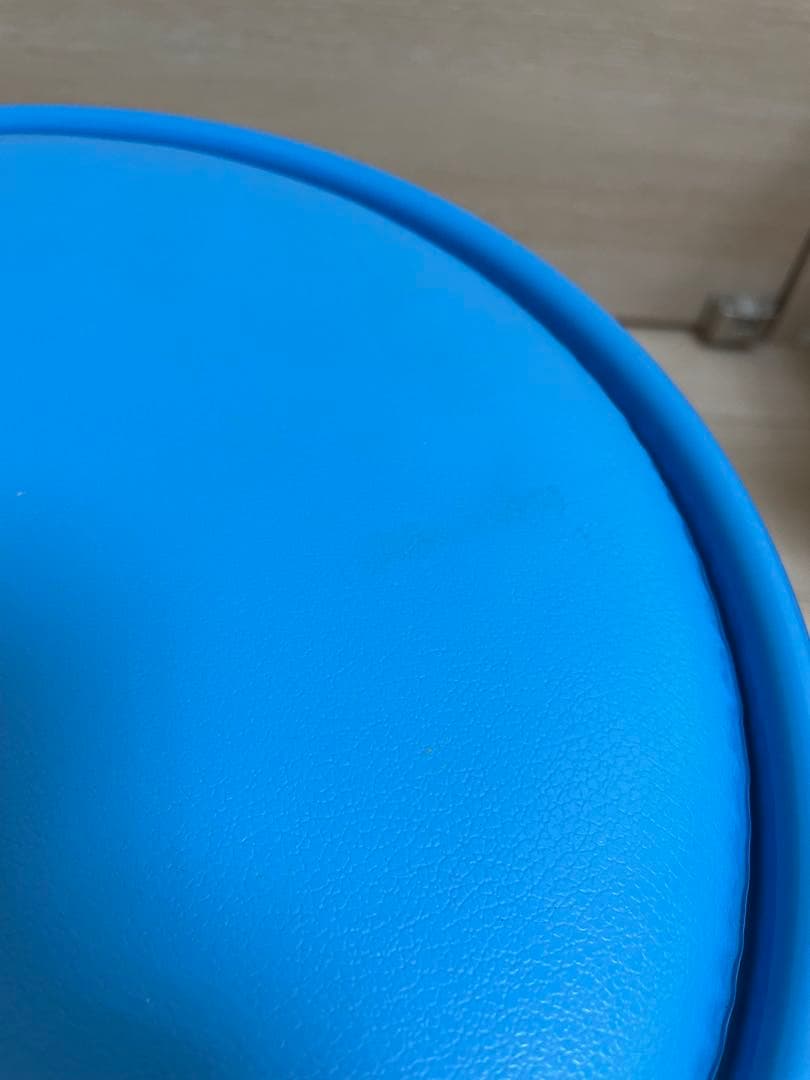 タキシードサム　スツールボックス