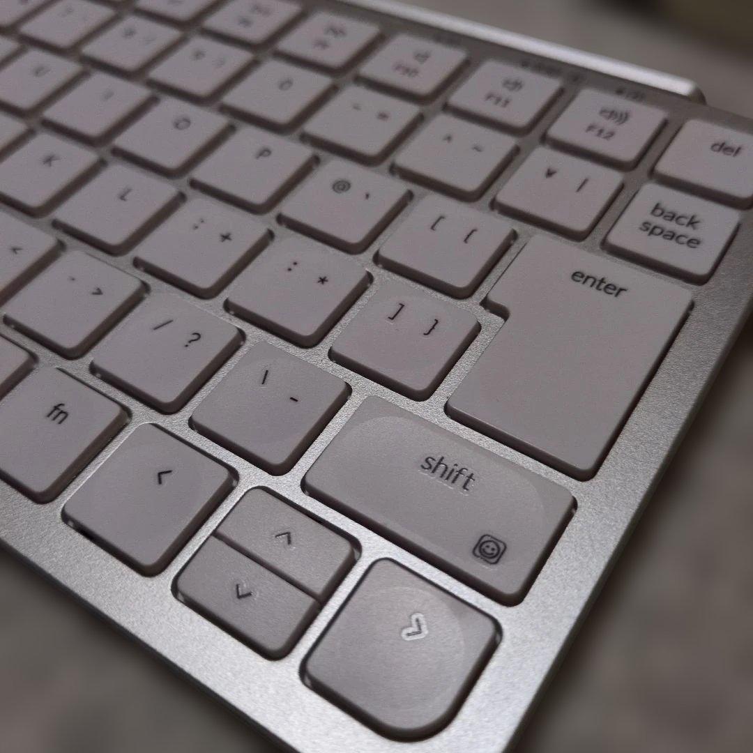 【ほぼ未使用】Keychron B1 Pro JIS配列キーボード かな印字なし