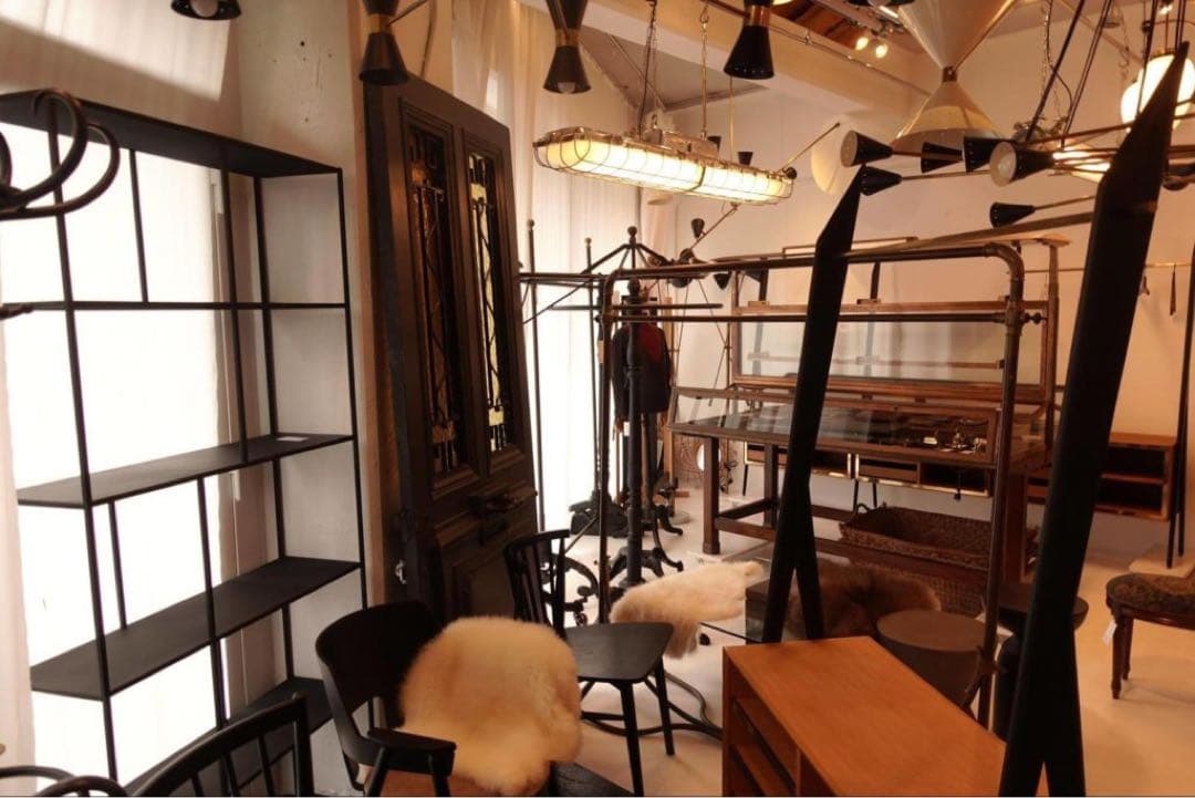 値下げ　お花のフロアライト　アイアン　ヴィンテージ　アンティーク照明　デモデ