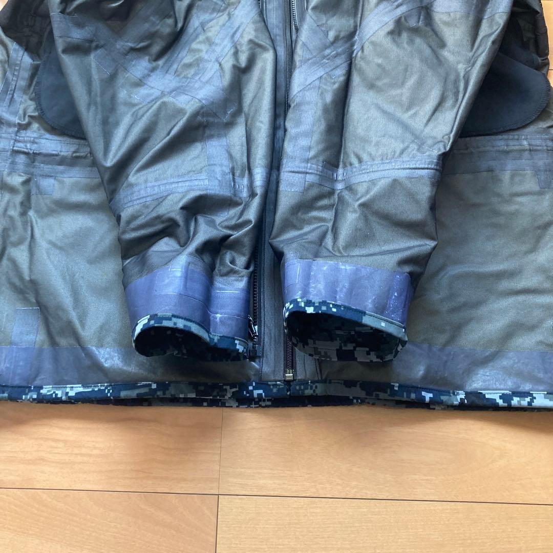 米軍 US NAVY NWU ゴアテックス パーカー　L-R 新品