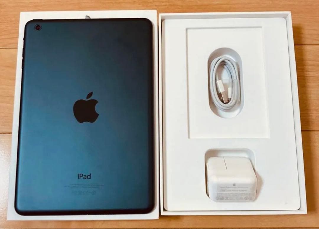【美品】　Apple iPad mini 1 Wi-Fi 16GB