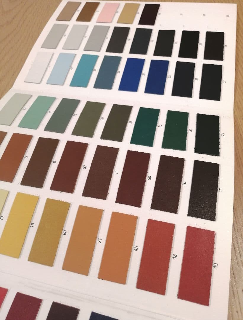 【レア】【美品】レザーカラー見本帳 66色