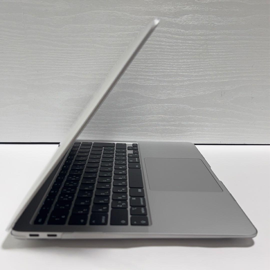MacBook Air M1 8GB 256GB シルバー【美品】