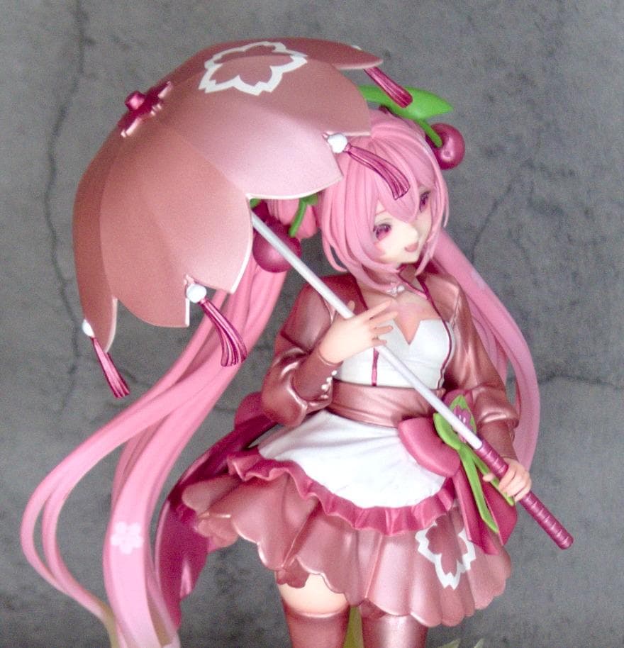 リペイント フィギュア AMP＋ 初音ミク 桜ミクドレスver.