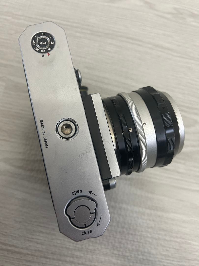 Nikon F 一眼レフ　フィルムカメラ　レンズ付き