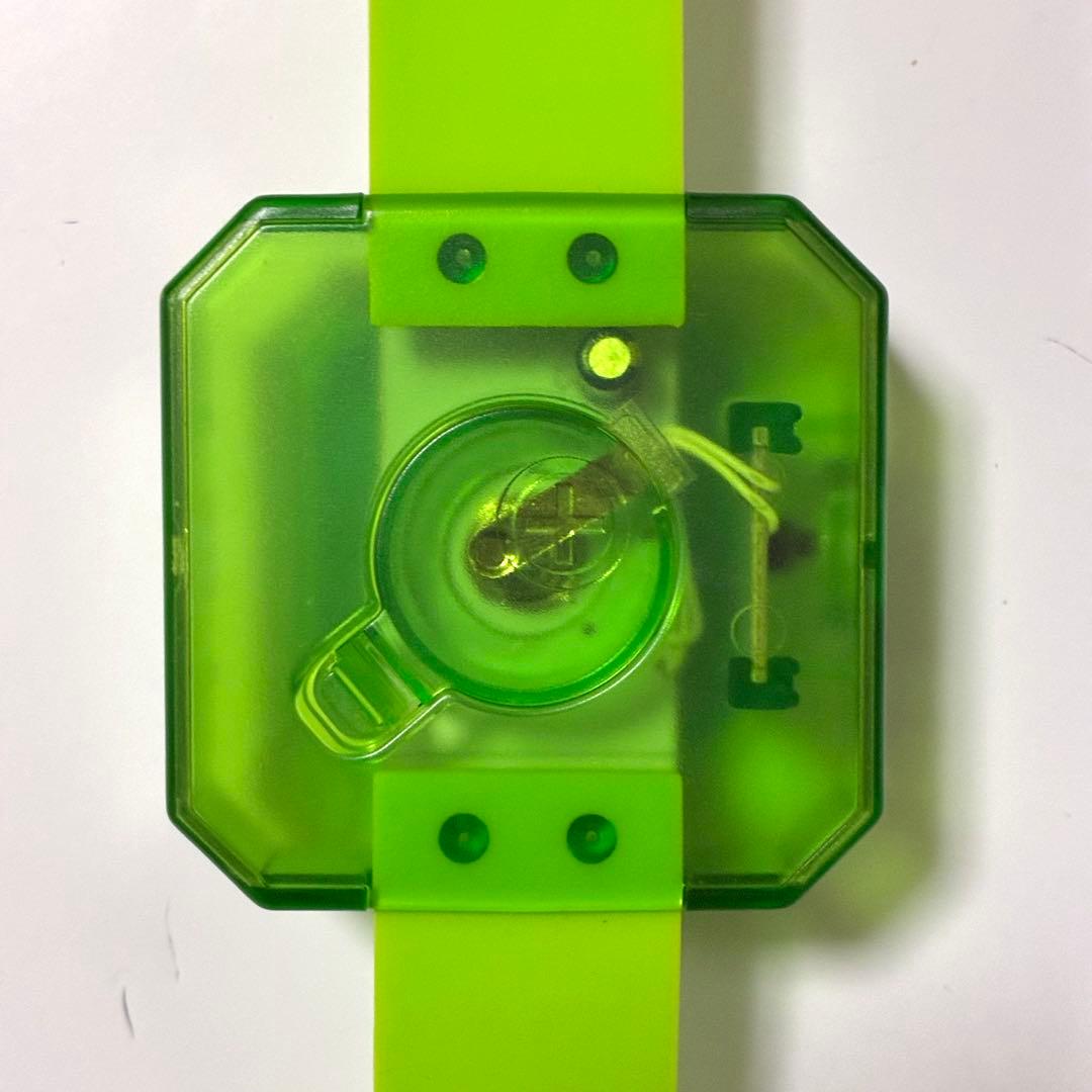 香賀美タイガ　プリズムウォッチ