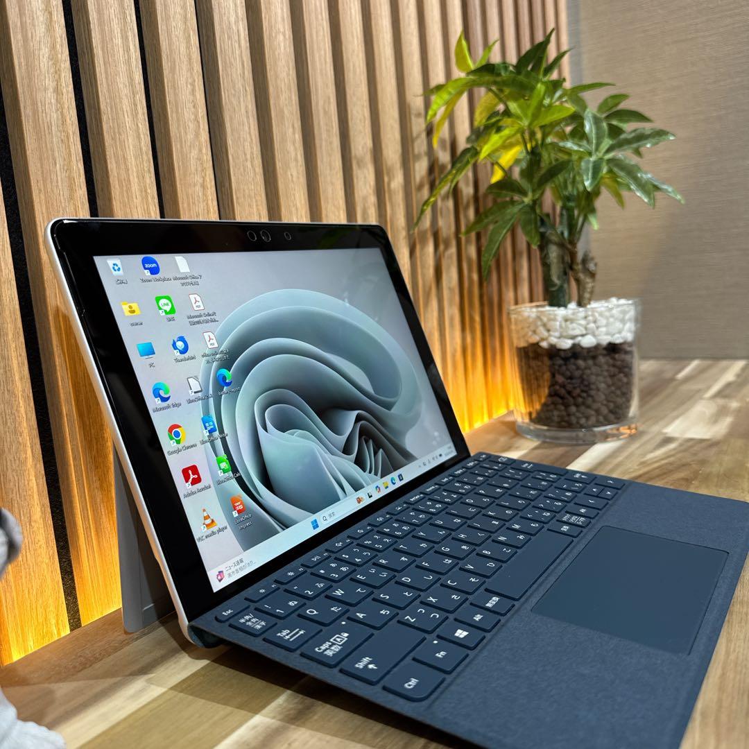 美品 2in1‼️Surface Go☘プラチナ☘タッチパネル式☘ノートパソコン