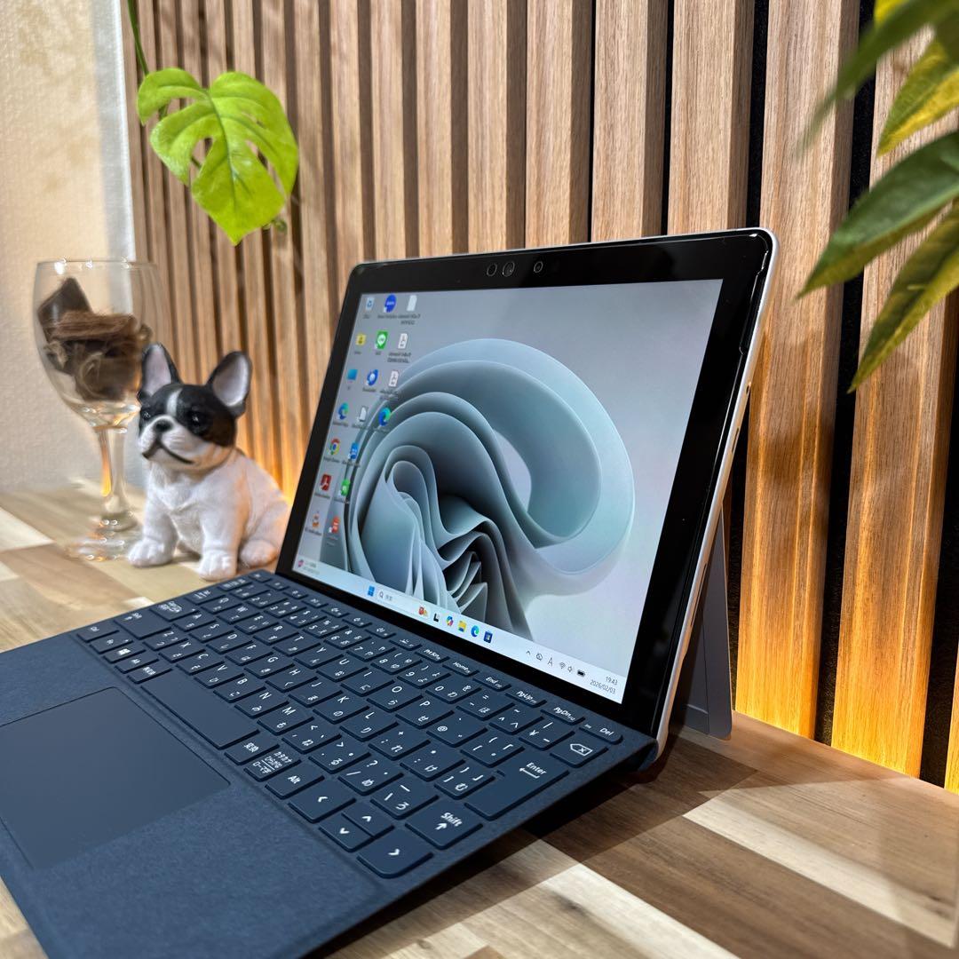 美品 2in1‼️Surface Go☘プラチナ☘タッチパネル式☘ノートパソコン