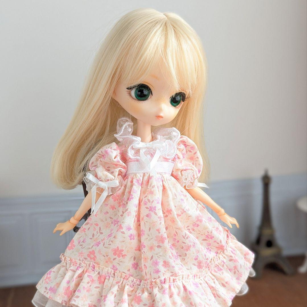 1554【ハルモニアブルーム服 】ピンクの花柄ワンピースとボンネットのセット