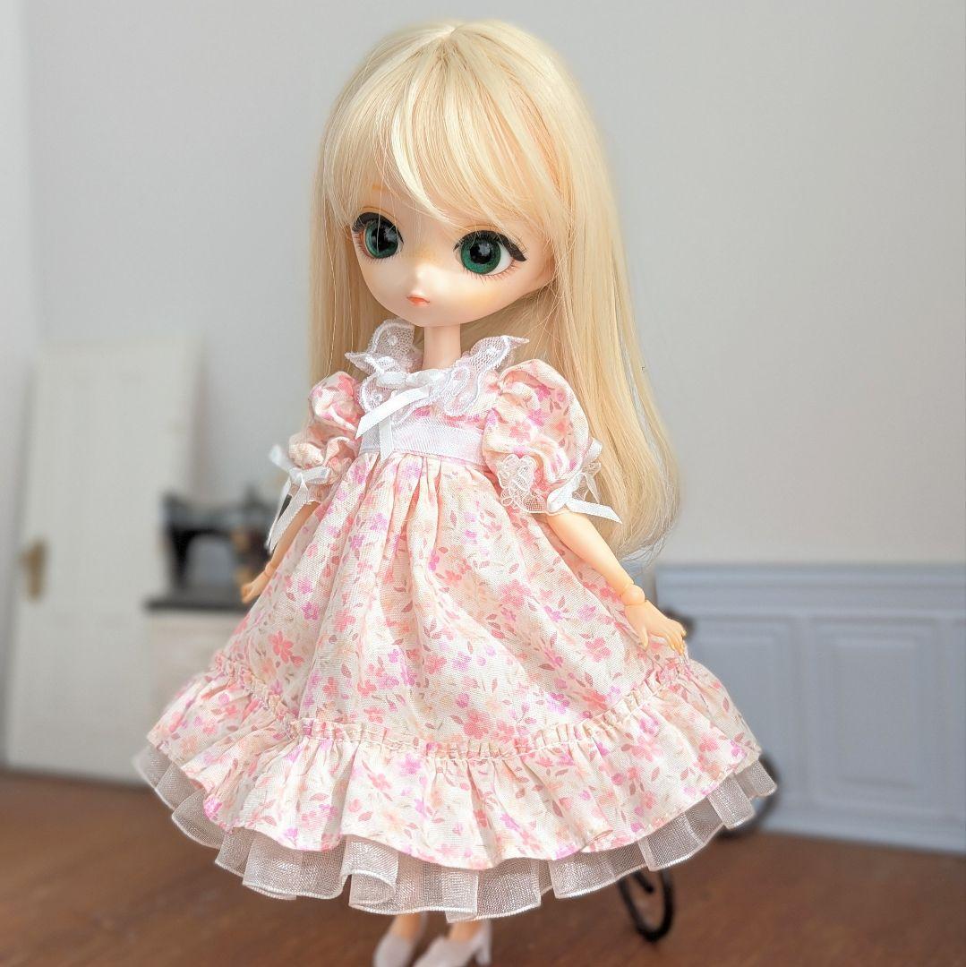 1554【ハルモニアブルーム服 】ピンクの花柄ワンピースとボンネットのセット