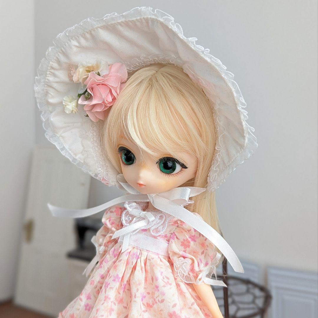 1554【ハルモニアブルーム服 】ピンクの花柄ワンピースとボンネットのセット