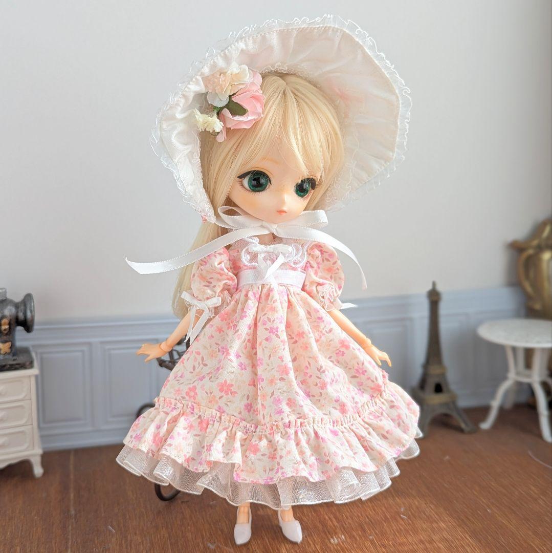 1554【ハルモニアブルーム服 】ピンクの花柄ワンピースとボンネットのセット