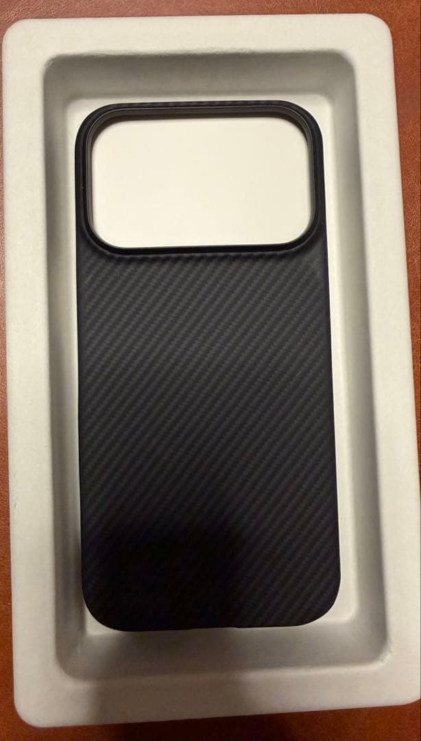 PITAKA iPhone 17 Pro ウルトラスリムケース ブラック/グレー