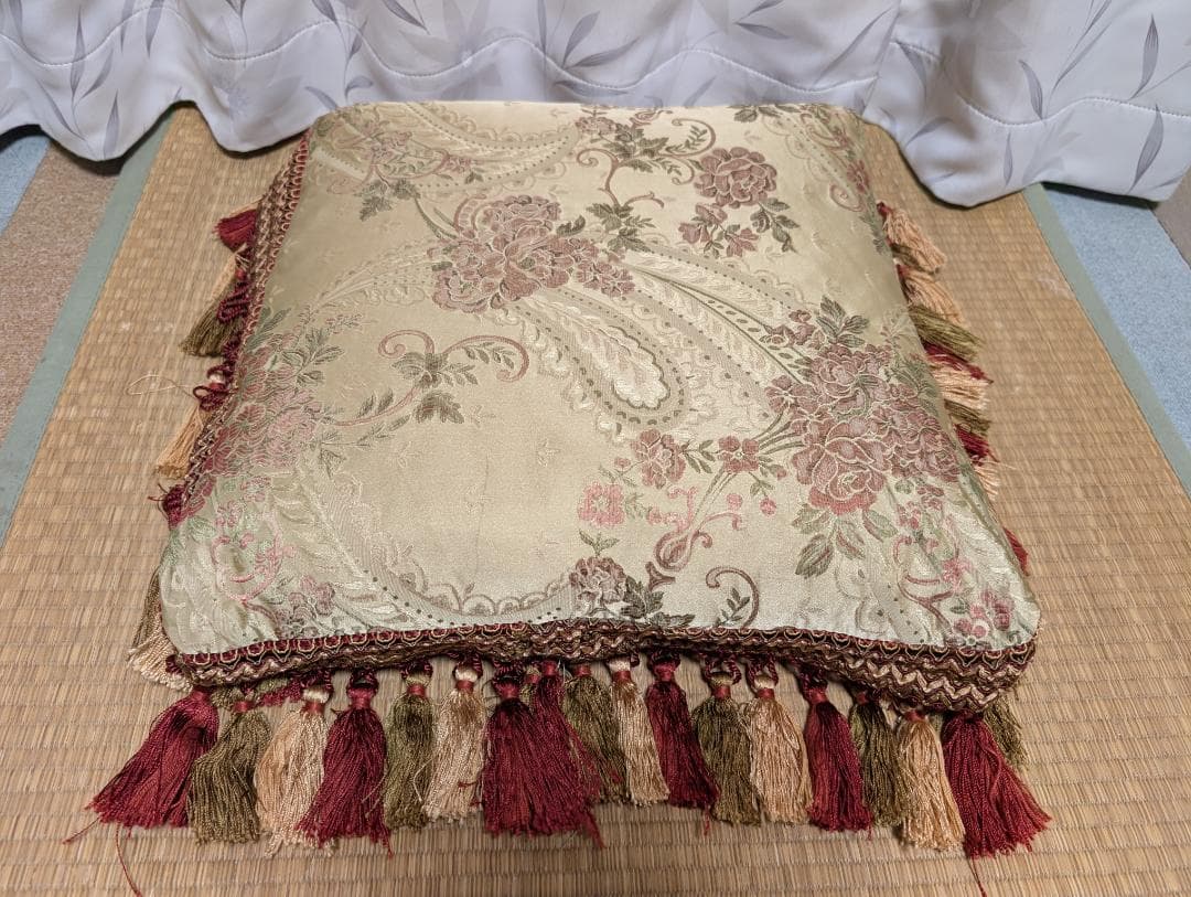 お洒落なクッション　アンティーク　ユーロピアン