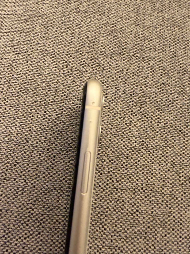 Apple iPhone 11 ホワイト 本体