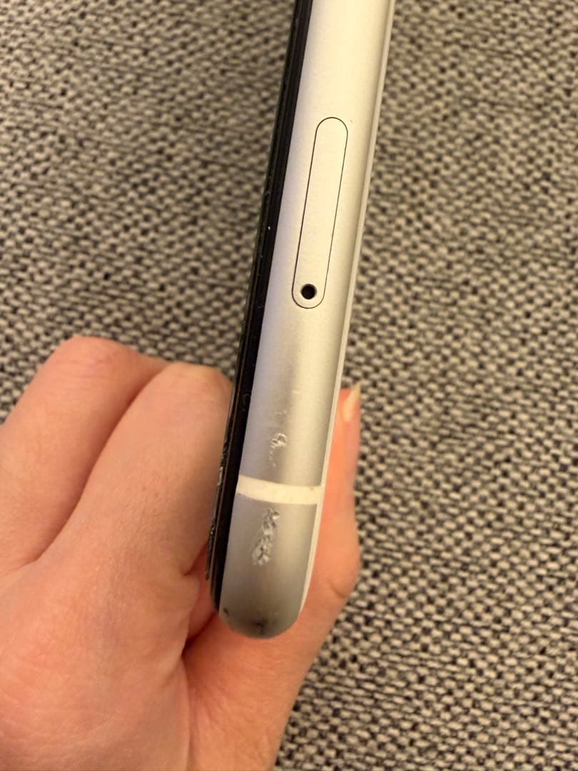 Apple iPhone 11 ホワイト 本体