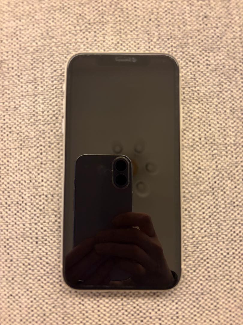Apple iPhone 11 ホワイト 本体