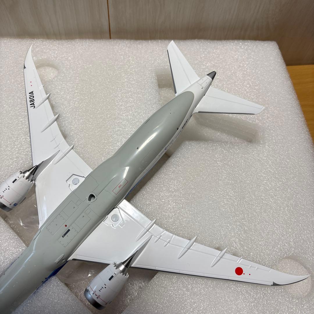 ANA 全日空　B787-8 JA801A sqwings 社製