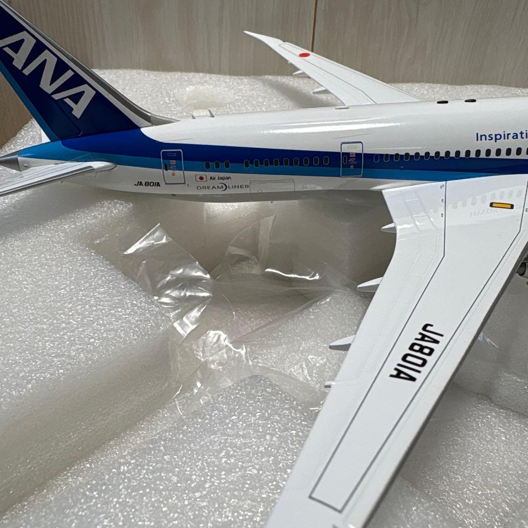ANA 全日空　B787-8 JA801A sqwings 社製