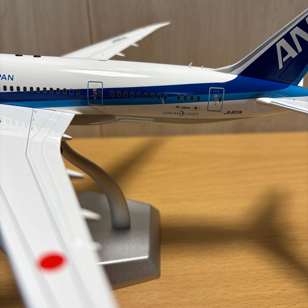 ANA 全日空　B787-8 JA801A sqwings 社製