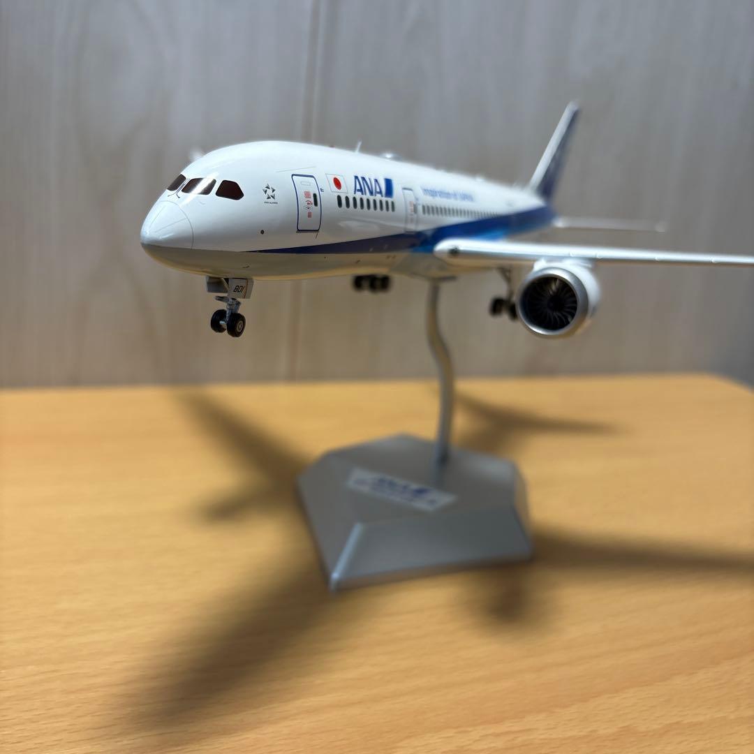 ANA 全日空　B787-8 JA801A sqwings 社製