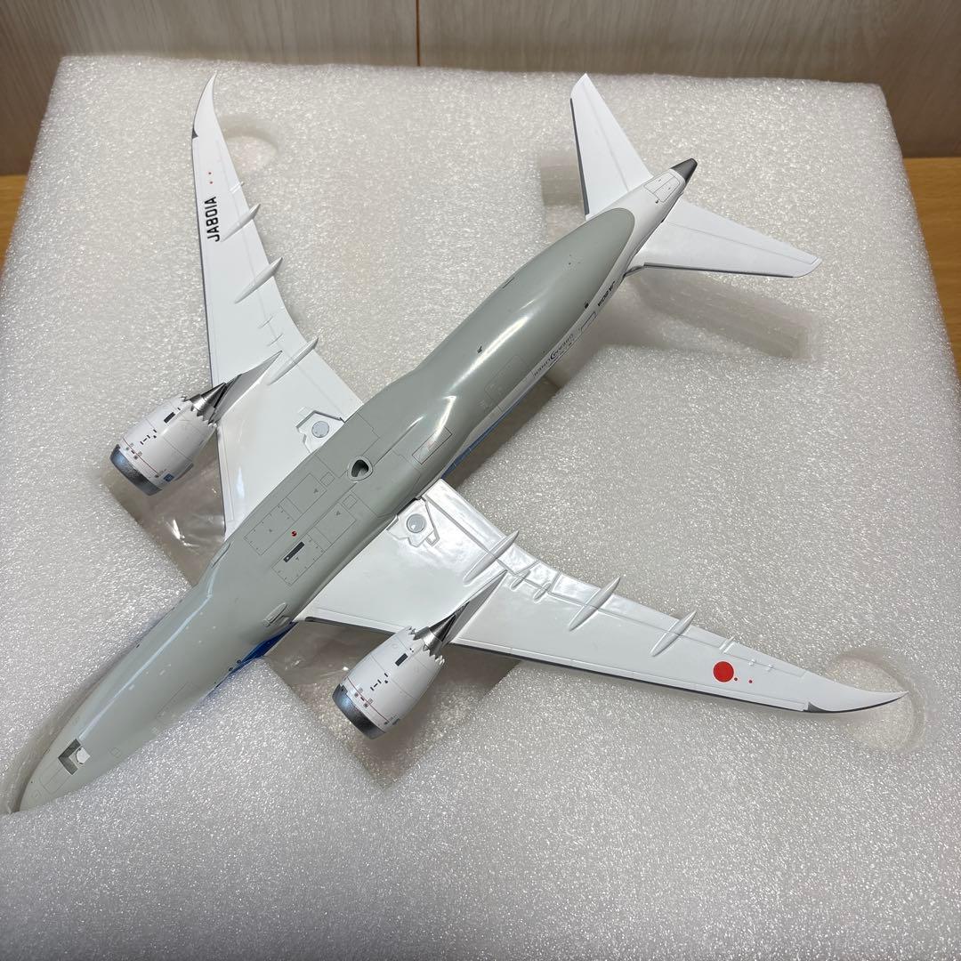 ANA 全日空　B787-8 JA801A sqwings 社製