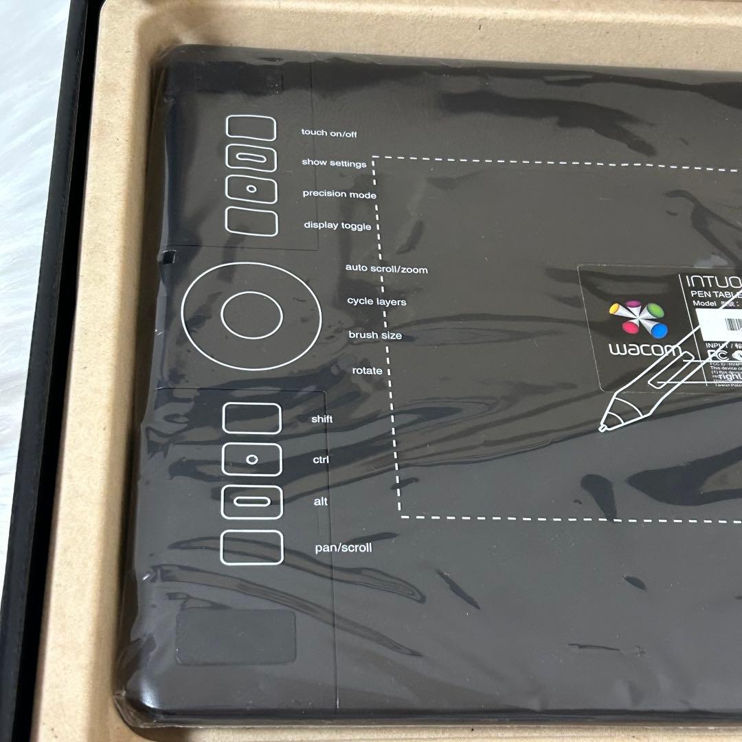 液タブ・ペンタブ wacom Intuos Pro medium PTH-651/K0