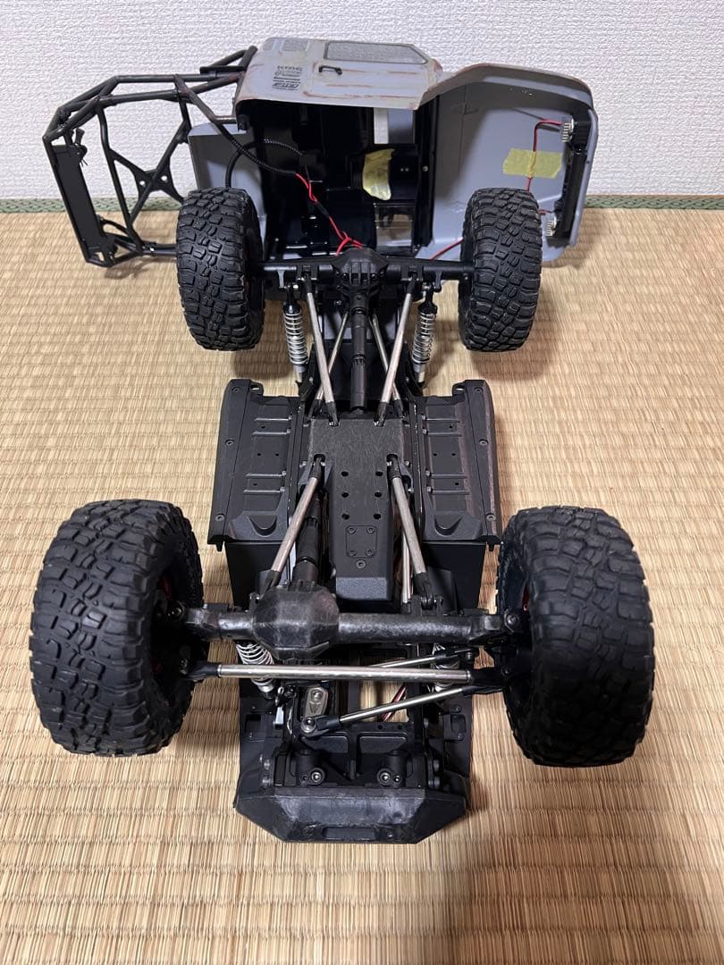 vanquish vs4-10 クローラー　ラジコン