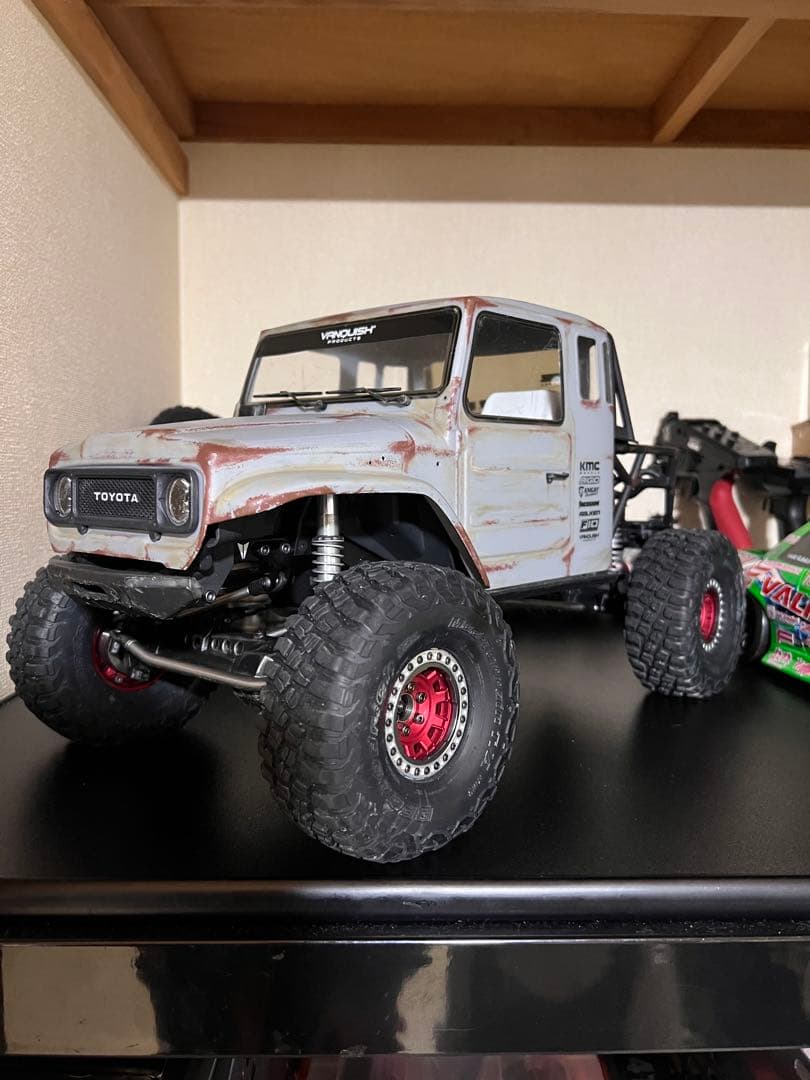 vanquish vs4-10 クローラー　ラジコン