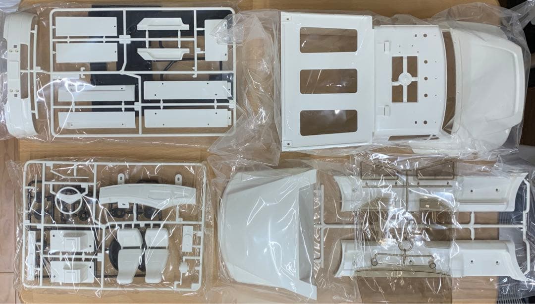 1/14ビッグトラックシリーズNO.9 トレーラーヘッド・フォードエアロマックス