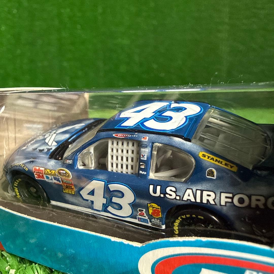 a230-10】ナスカー AJアルメンディンガー/エリック・アルミローラ #43