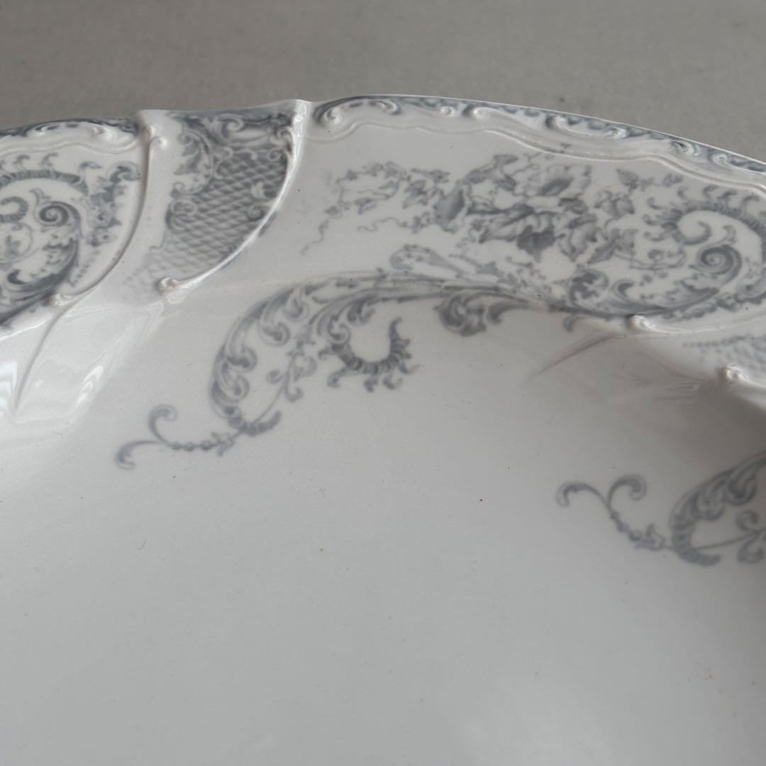 美品 フランスアンティーク ロンウィ ブルーグレーのロカイユ模様が美しい深皿