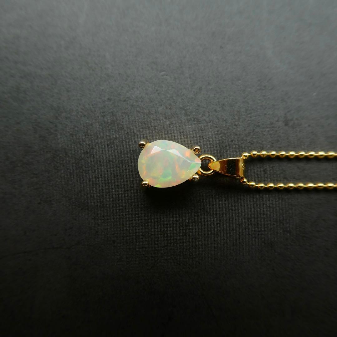 5)宝石質AAAオパールのネックレス