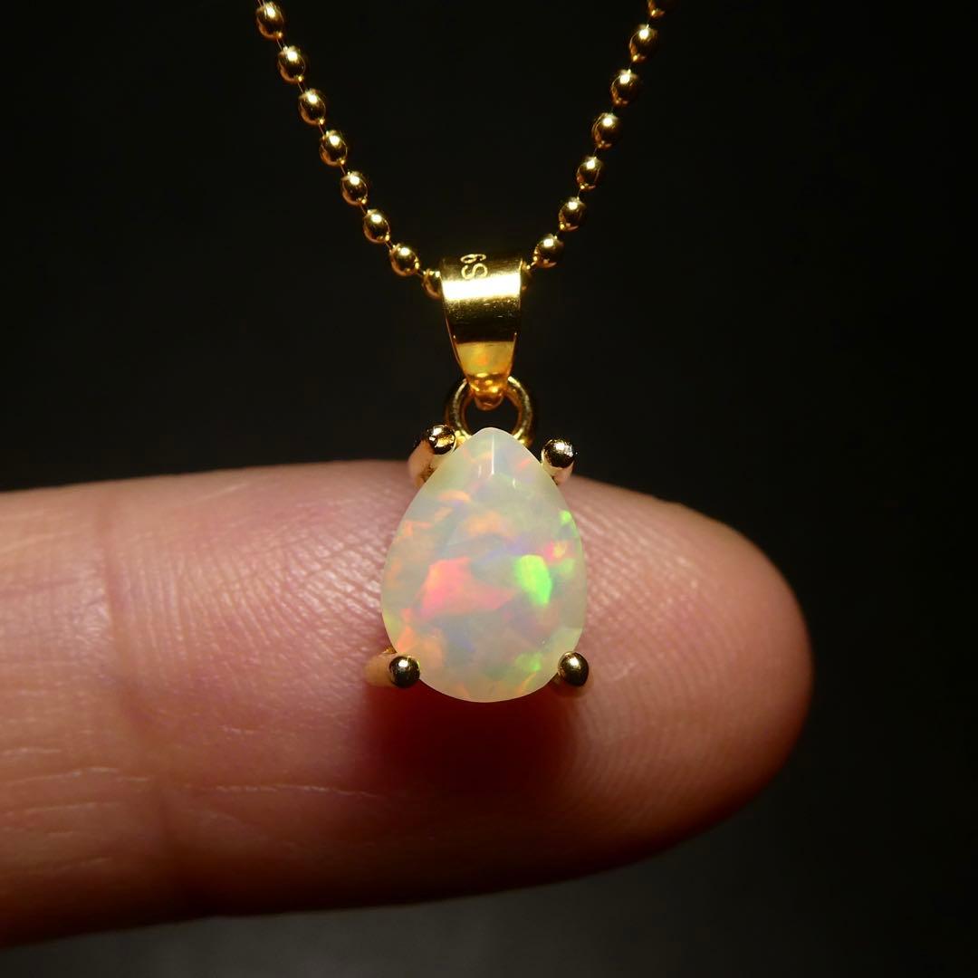 5)宝石質AAAオパールのネックレス