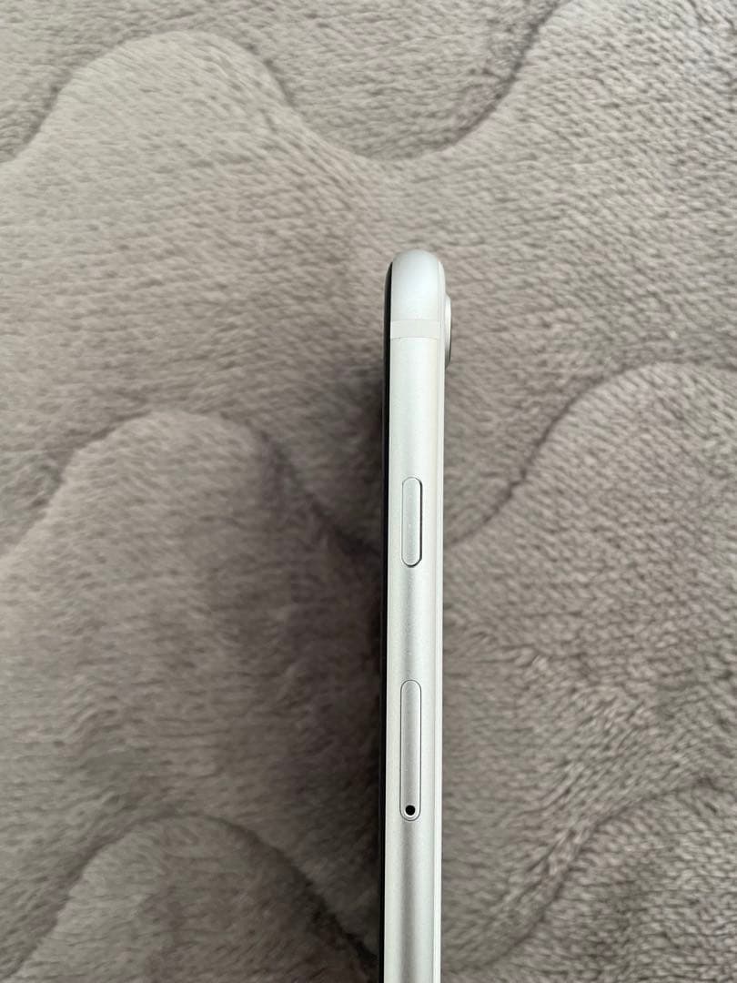 iPhone SE2(第2世代) 128GB ホワイト