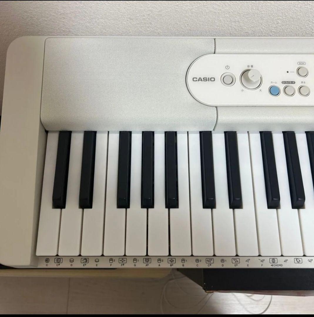 CASIO LK-520 61鍵電子キーボード ホワイト