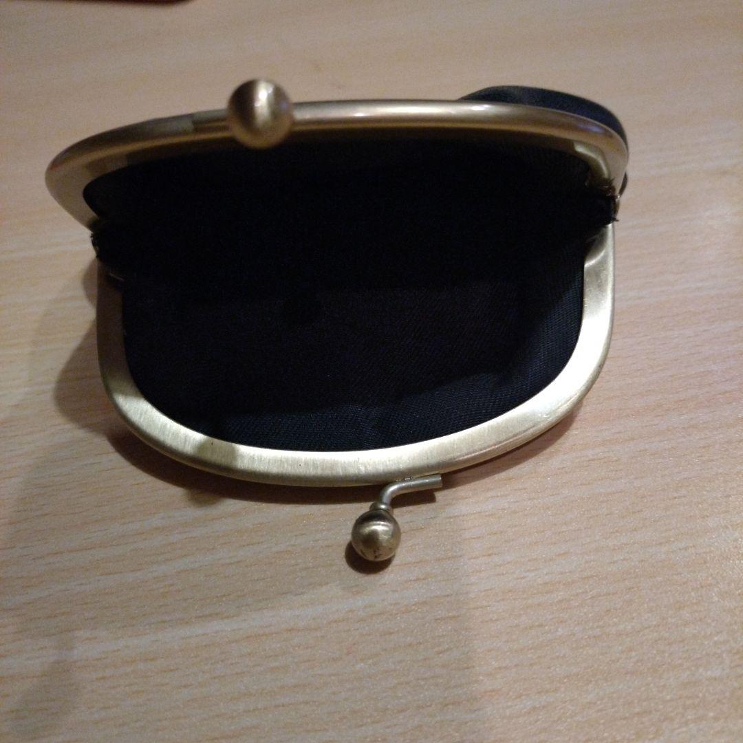 新品・未使用!黒のレザーがま口財布