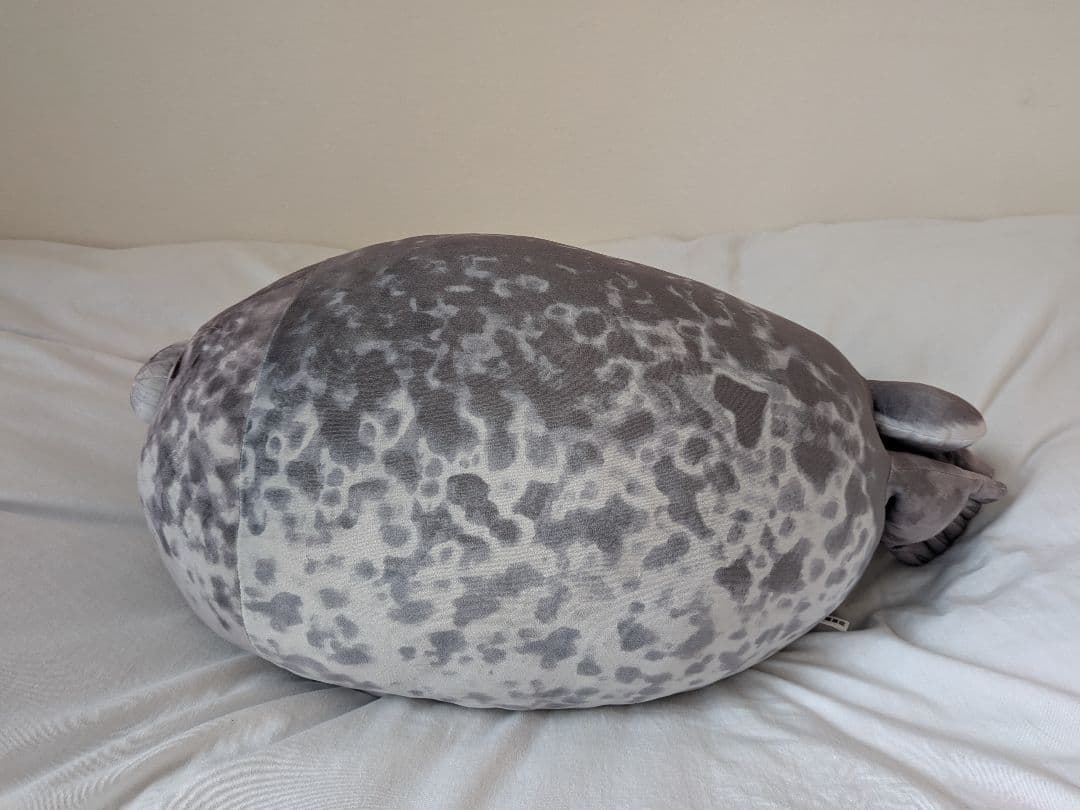 YOU+MORE! おまんじゅうアザラシユキちゃん もっちりビッグクッション