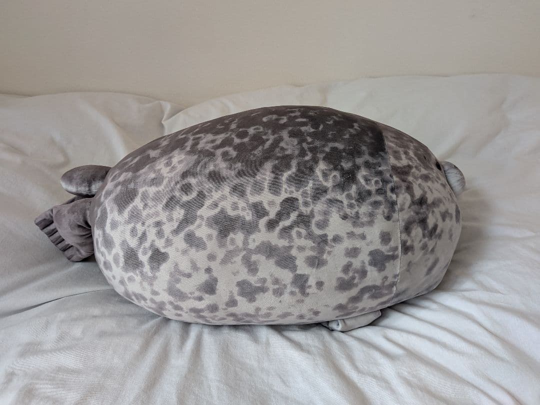 YOU+MORE! おまんじゅうアザラシユキちゃん もっちりビッグクッション