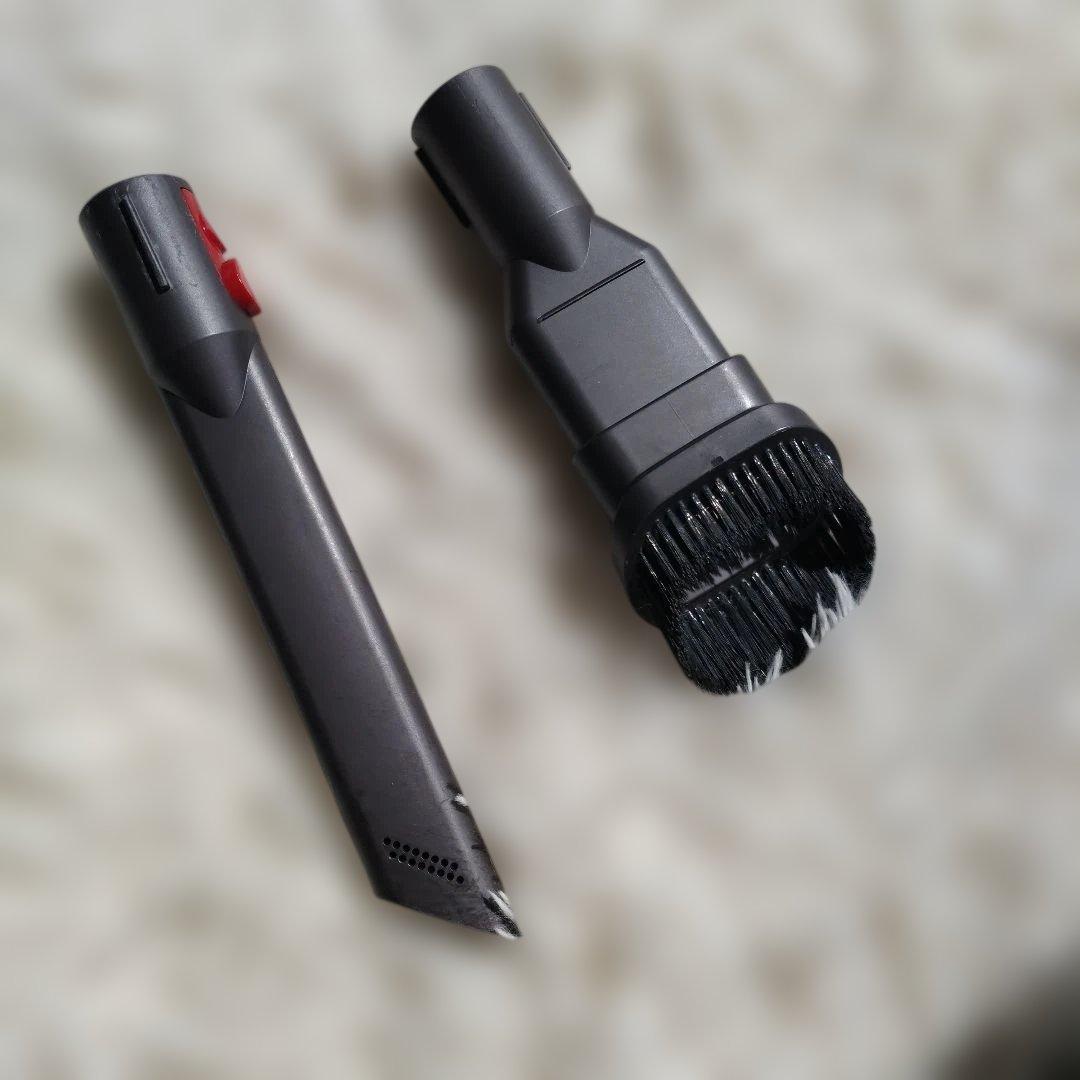 【ジャンク品】ダイソンサイクロン V10　5年使用　故障品　本体など8点セット